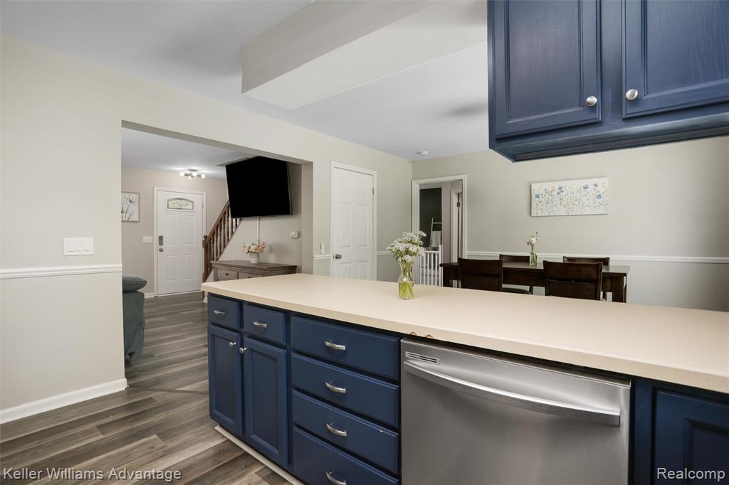 26855 King Road Romulus, MI 48174 - Photo 11 of 40