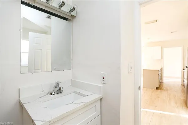 $1,850 | 521 96th Avenue North, Unit B, Naples, FL 34108
