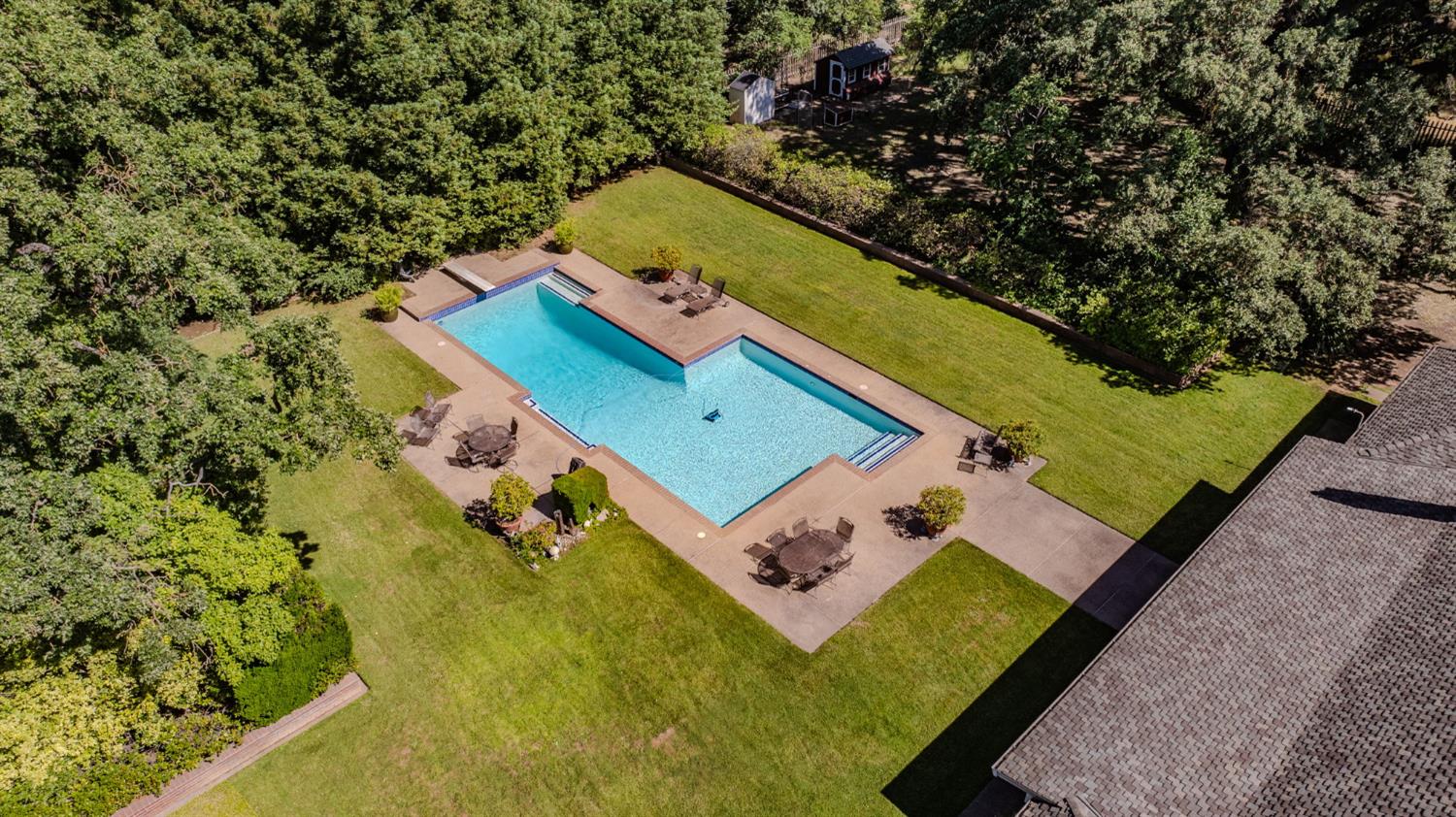 9069 Bader Road Elk Grove, CA 95624 - Photo 20 of 70