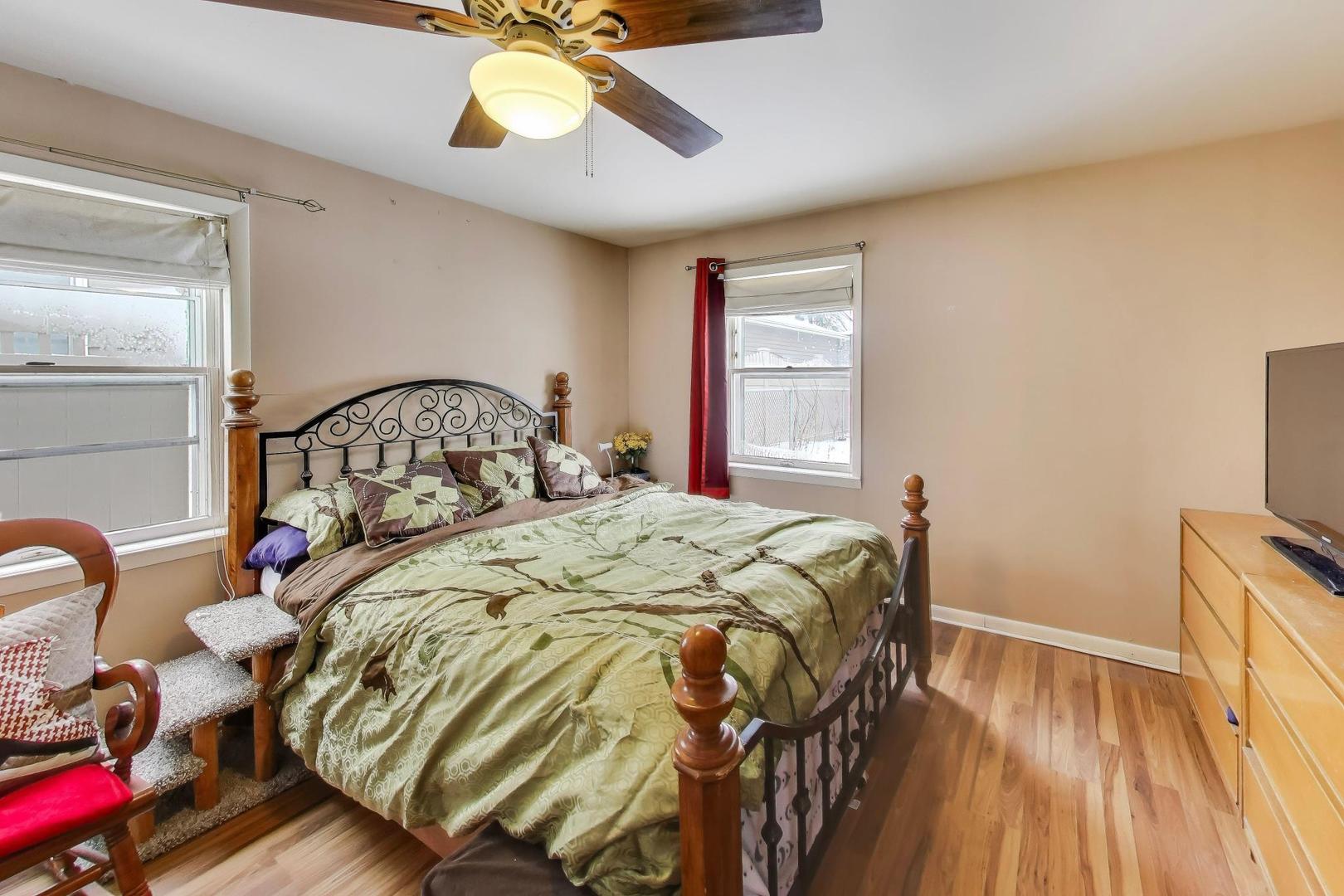 440 West Meadow Avenue Lombard, IL 60148 - Photo 7 of 14