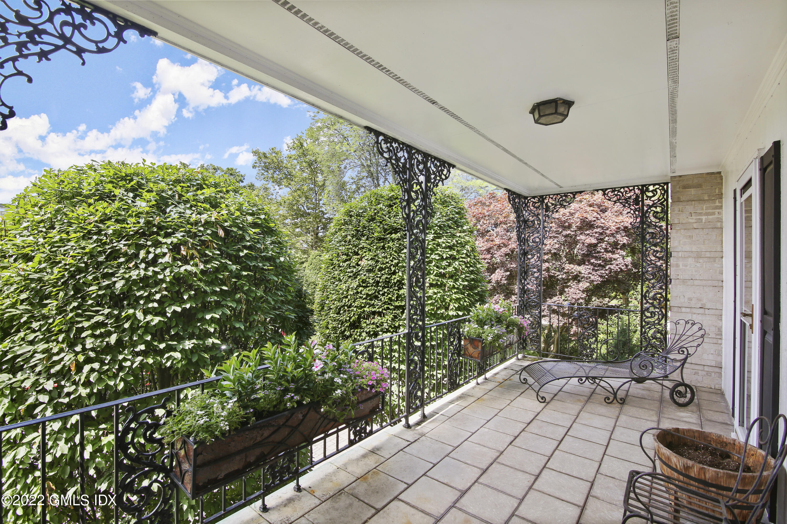 155 Field Point Road, Unit 2N Greenwich, CT 06830 - Photo 9 of 19 a view of balcony with furniture