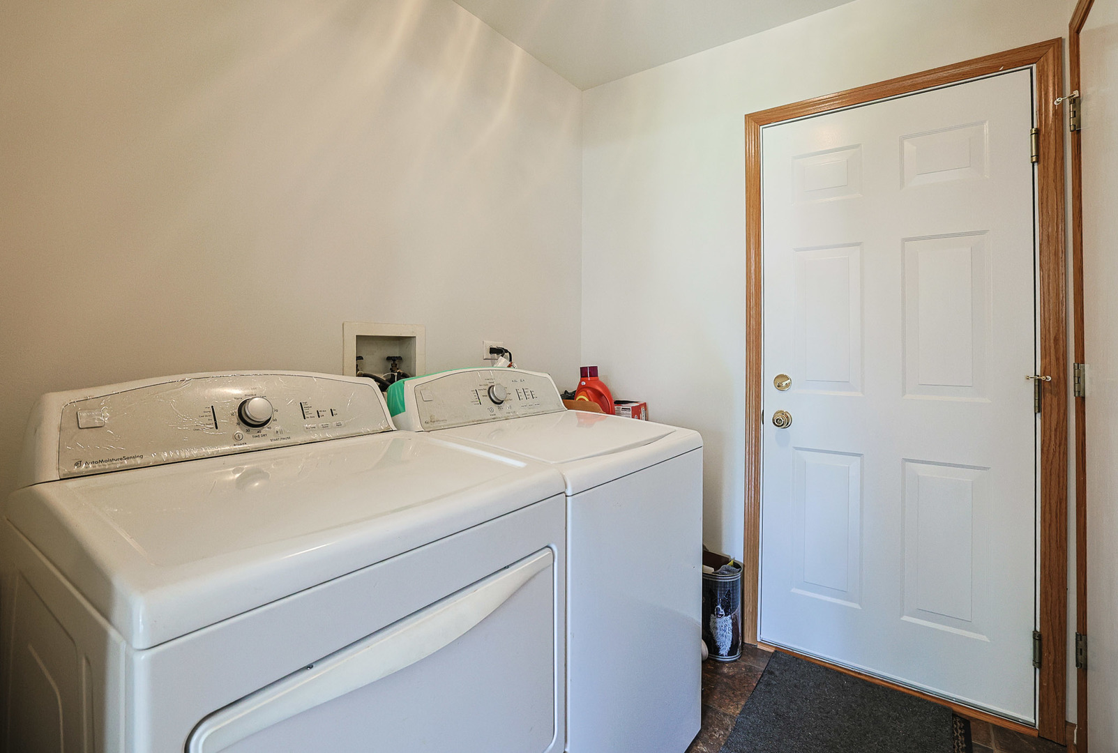 3080 Wagner Road Aurora, IL 60502 - Photo 14 of 31