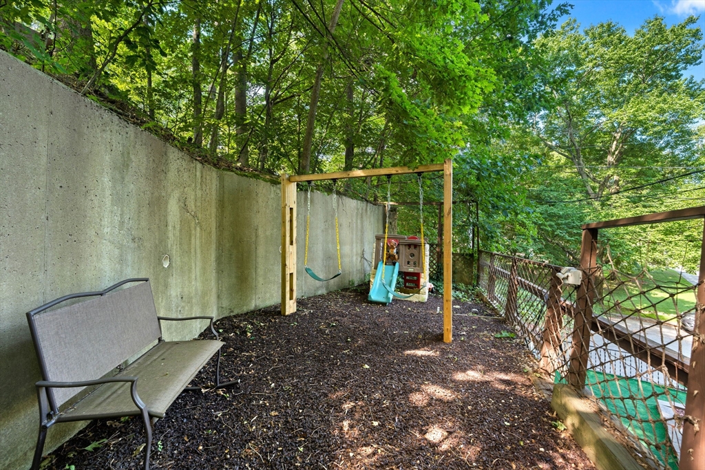 130 Darwin Street, Unit 130 Woonsocket, RI 02895 - Photo 10 of 11