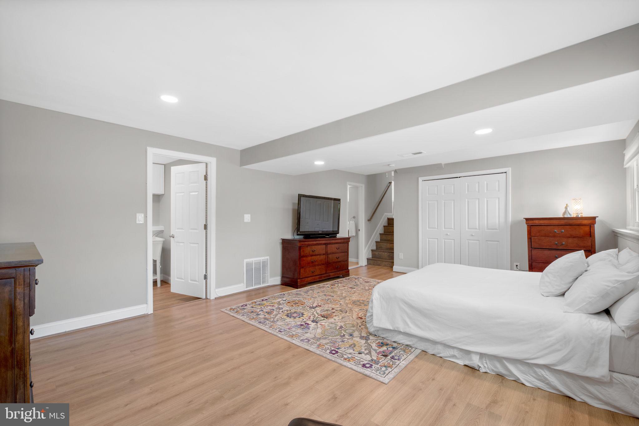 8409 Glenmar Road Ellicott City, MD 21043 - Photo 22 of 44 Bedroom