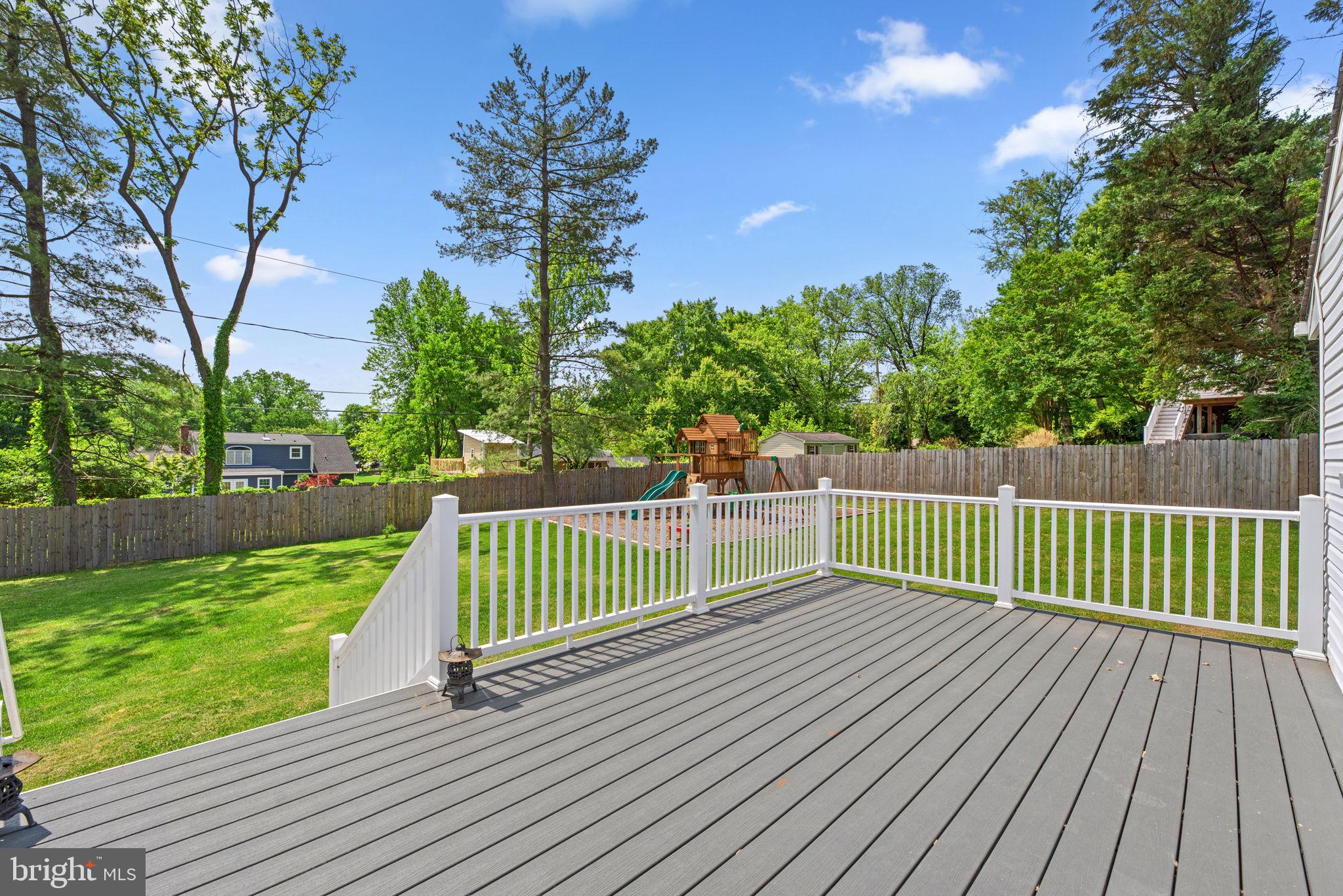 8409 Glenmar Road Ellicott City, MD 21043 - Photo 35 of 44 Deck