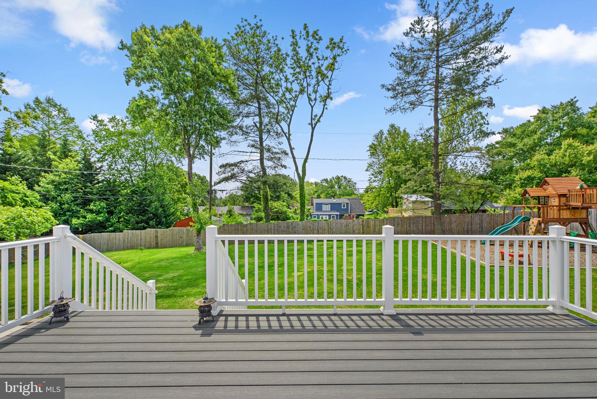 8409 Glenmar Road Ellicott City, MD 21043 - Photo 36 of 44 Deck
