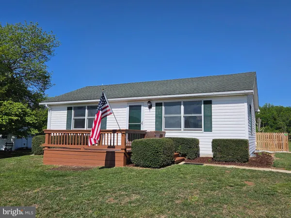 $2,300 | 9471 Conde Road, Marshall, VA 20115