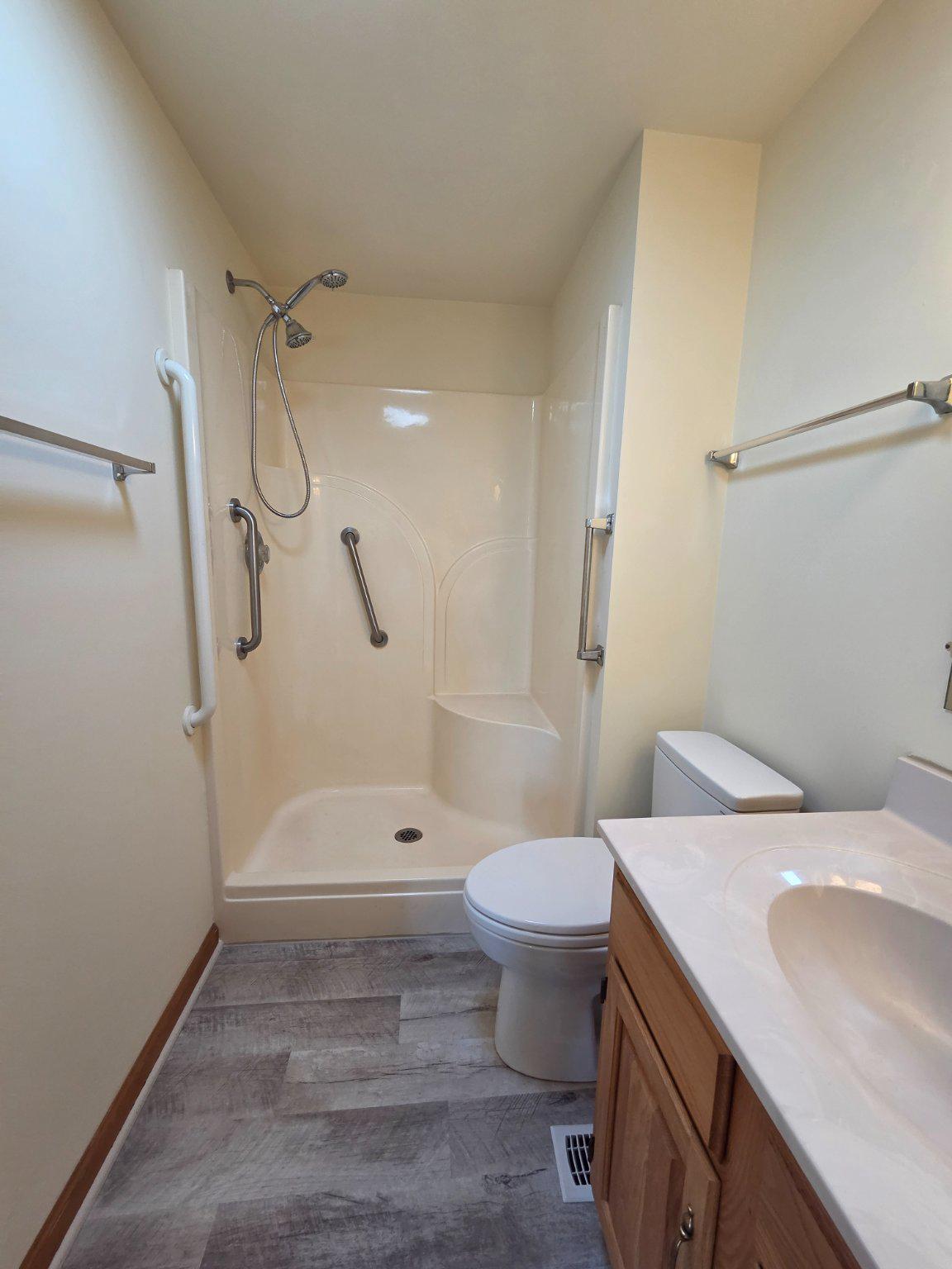 9471 Conde Road Marshall, VA 20115 - Photo 7 of 10 Accessible and updated bathroom