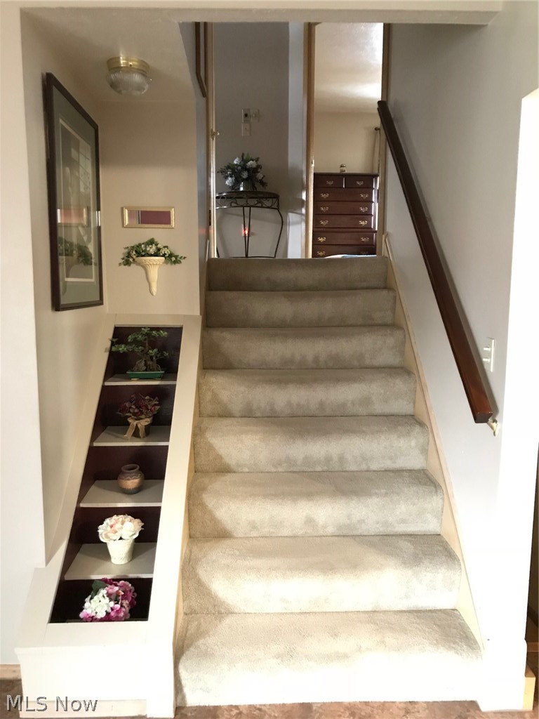 6506 Hamden Road Parma Heights, OH 44130 - Photo 16 of 32 CLASSY STAIRWAY TO THE BEDROOMS