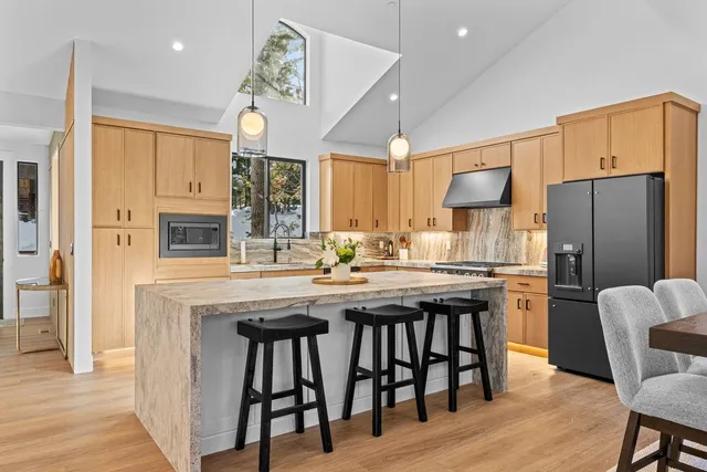 $2,099,000 | 1174 Statford Way, Tahoe Vista, CA 96148