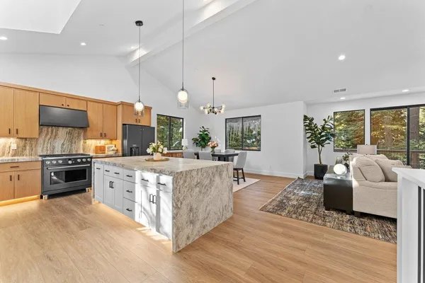 $2,099,899 | 1174 Statford Way, Tahoe Vista, CA 96148