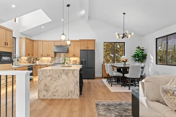 $2,099,899 | 1174 Statford Way, Tahoe Vista, CA 96148