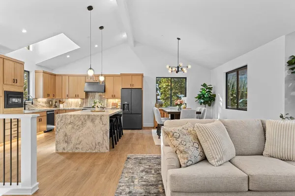 $2,099,899 | 1174 Statford Way, Tahoe Vista, CA 96148