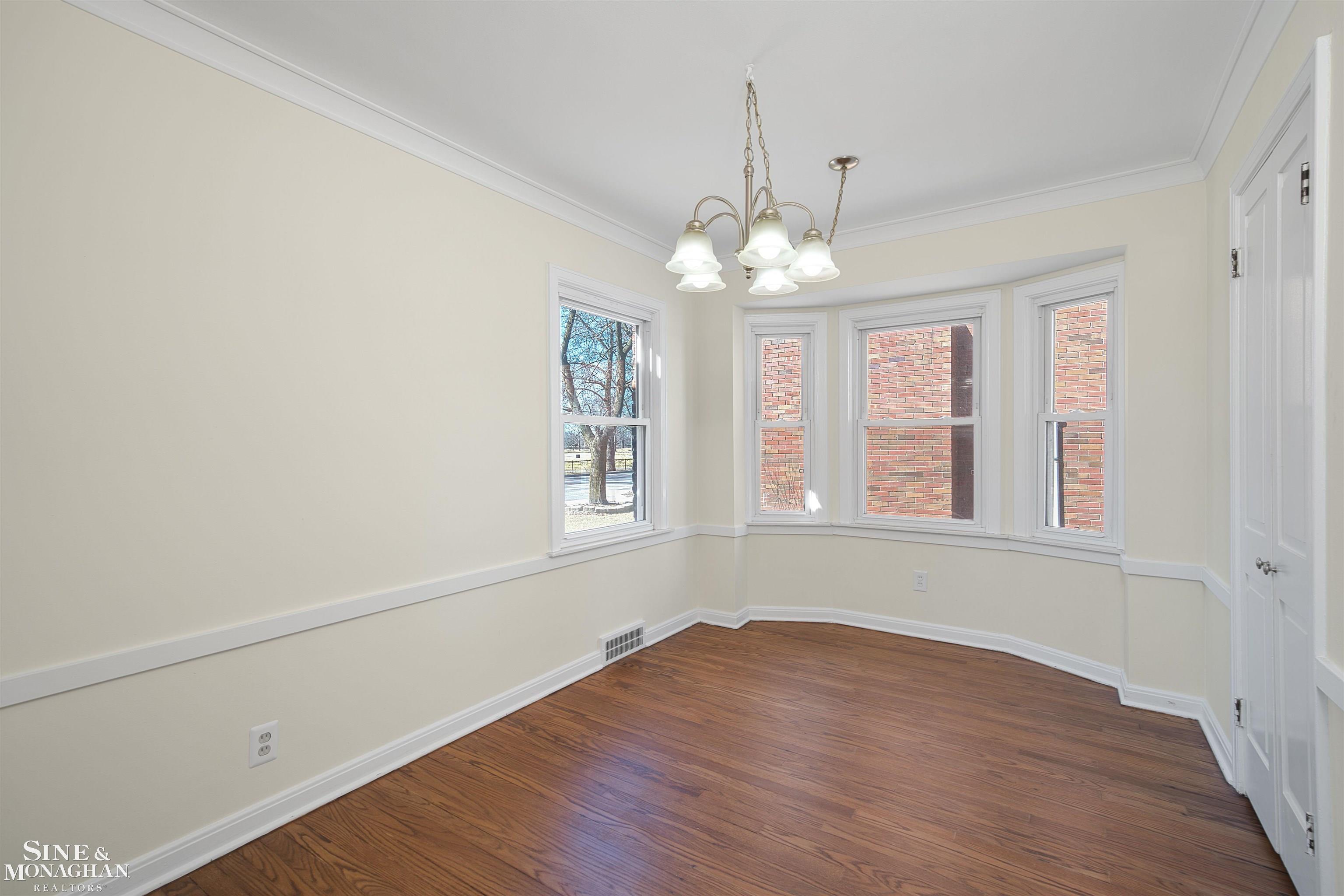 1448 Vernier Road Grosse Pointe Woods, MI 48236 - Photo 9 of 27