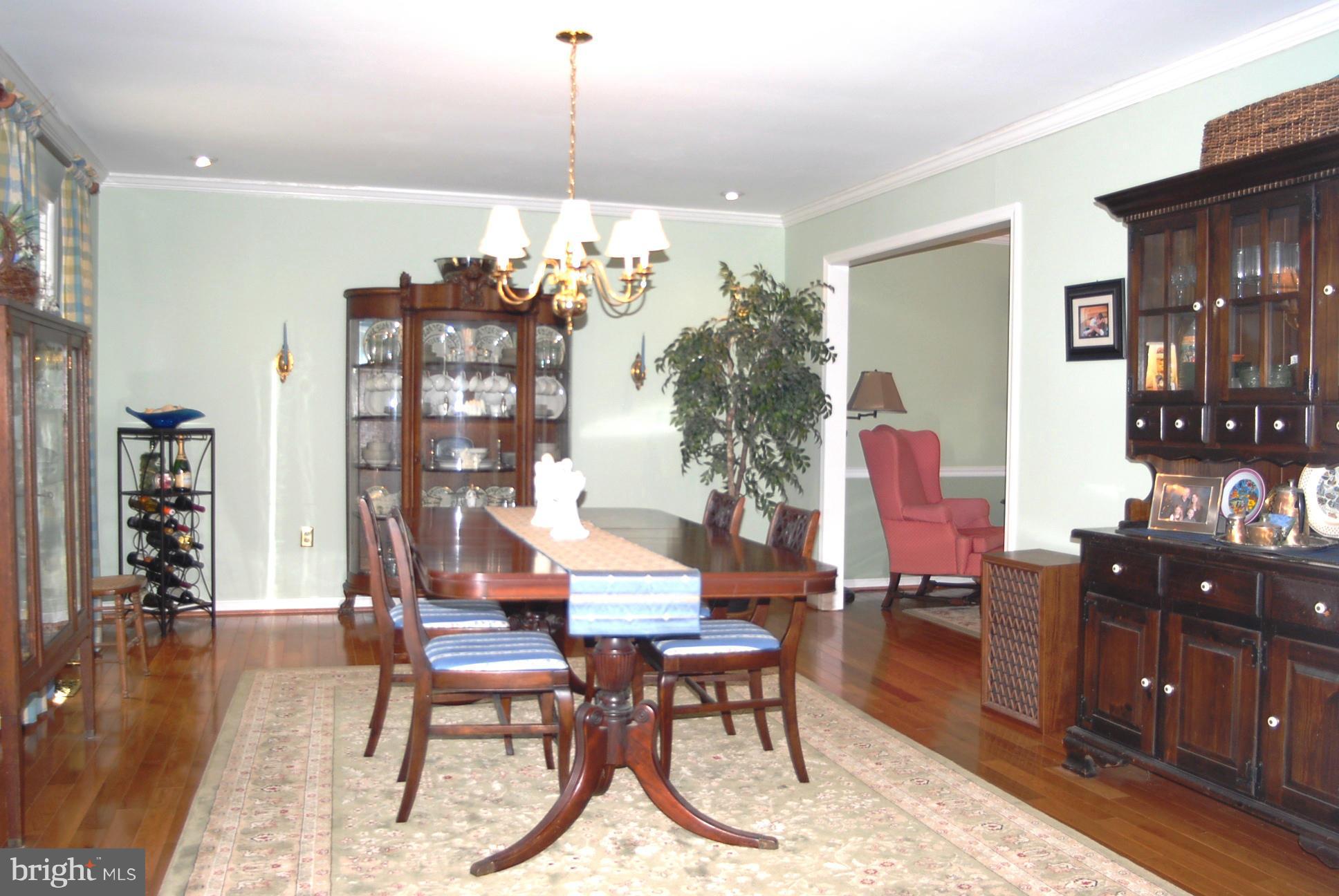 6208 Snow Mountain Road Broad Run, VA 20137 - Photo 12 of 29 Dining Room