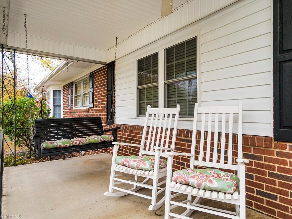 700 Sycamore Road Graham, NC 27253 - Photo 4 of 30 Gallery Image 4