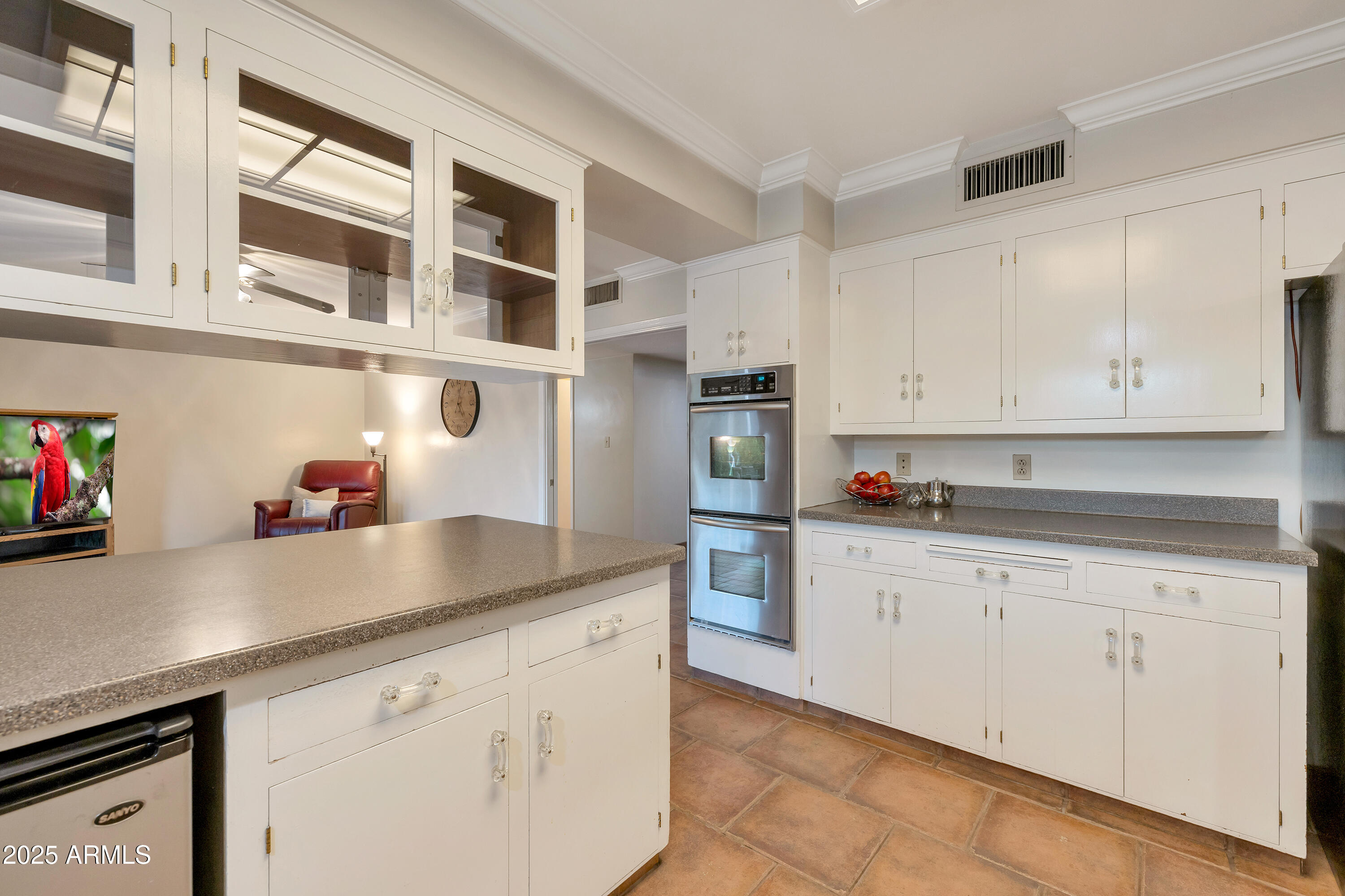 3542 East Camelback Road Phoenix, AZ 85018 - Photo 17 of 54 Double Ovens