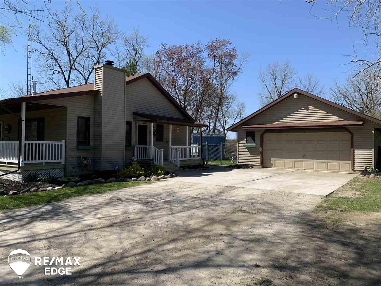 1127 East Farrand Road Clio, MI 48420 - Photo 2 of 52 50010685-1.JPG