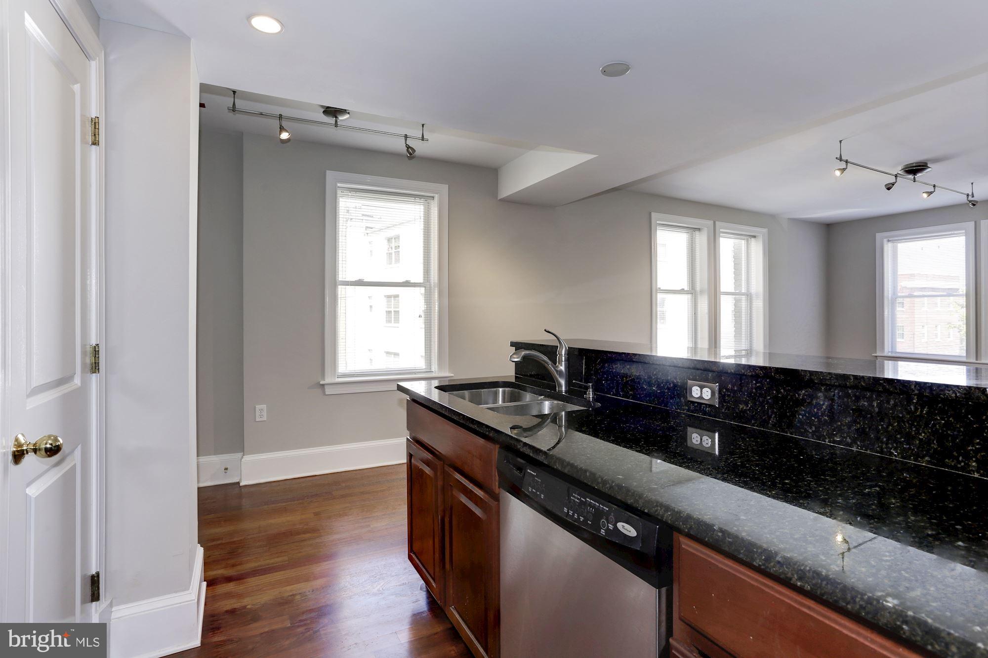 1465 Columbia Road Northwest, Unit 303 Washington, DC 20009 - Photo 13 of 42 Kitchen