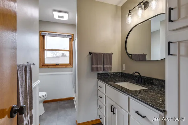 $465,000 | 2927 Valley Avenue Northwest, Grand Rapids, MI 49544