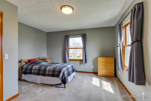 $465,000 | 2927 Valley Avenue Northwest, Grand Rapids, MI 49544