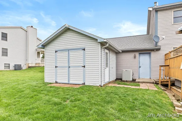 $465,000 | 2927 Valley Avenue Northwest, Grand Rapids, MI 49544