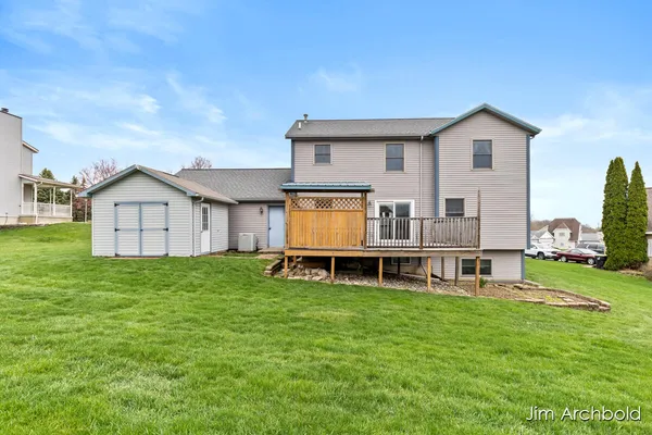 $465,000 | 2927 Valley Avenue Northwest, Grand Rapids, MI 49544