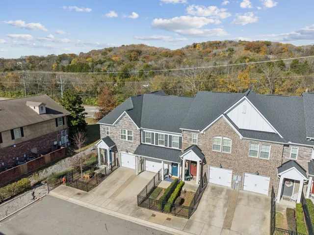 $405,000 | 2260 Belle Crk Way, Nashville, TN 37221