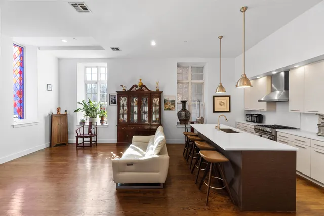 $5,750 | 304 Pavonia Avenue, Unit 102A, Jersey City, NJ 07302