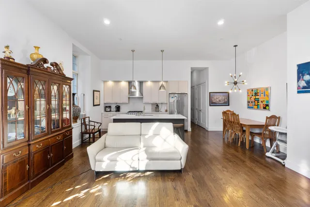 $5,750 | 304 Pavonia Avenue, Unit 102A, Jersey City, NJ 07302