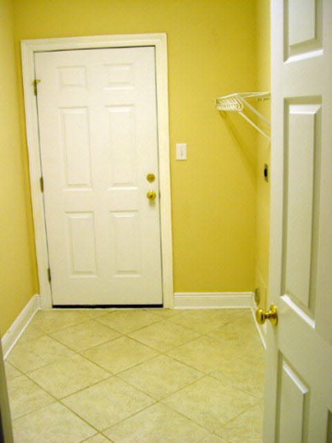 10639 South Side Loop Fairhope, AL 36532 - Photo 26 of 30 Laundry room