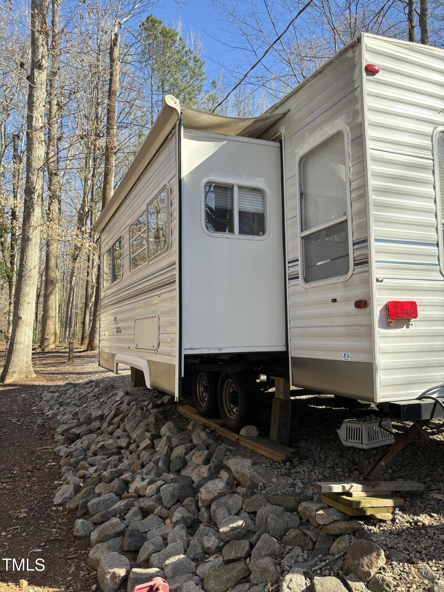 239 Vega Loop Spring Hope, NC 27882 - Photo 10 of 41 Coachman 5th wheel