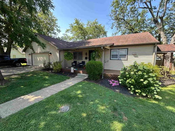 $189,900 | 206 Jefferson Street, Bicknell, IN 47512