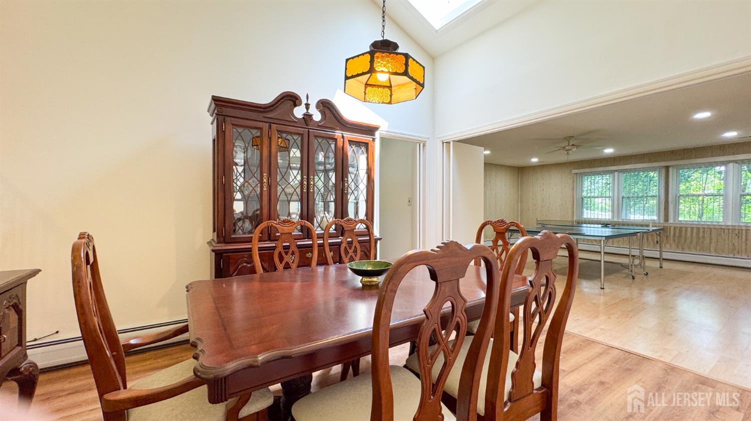 25 Sherwood Road Edison, NJ 08820 - Photo 13 of 25 a dining room with furniture and window