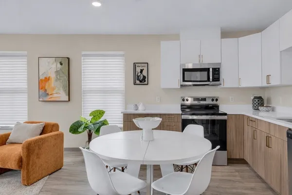 $3,200 | 375 Cummins Highway, Unit 402, Boston, MA 02136