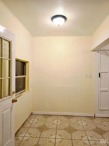 a view of a storage & utility room