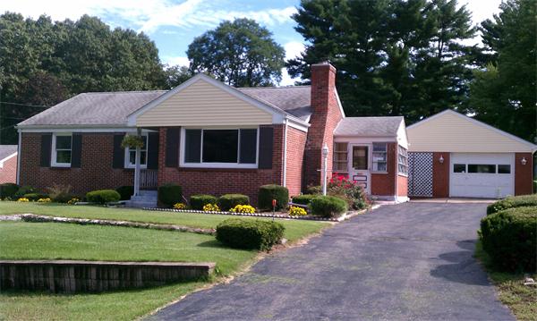 29 Whitmore Street Springfield, MA 01104 - Photo 1 of 30 Gallery Image 1