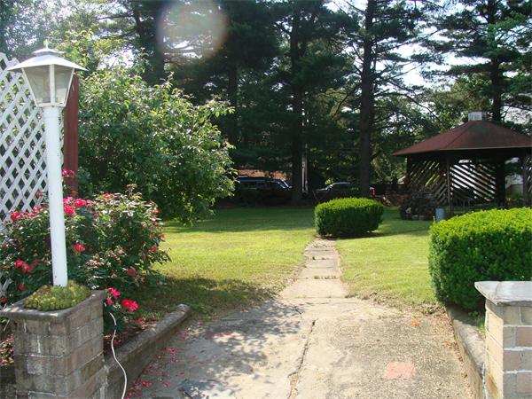 29 Whitmore Street Springfield, MA 01104 - Photo 9 of 30 Gallery Image 9