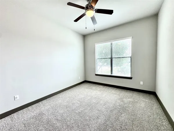 $1,910 | 5454 Washington Avenue, Unit 1403, Houston, TX 77007