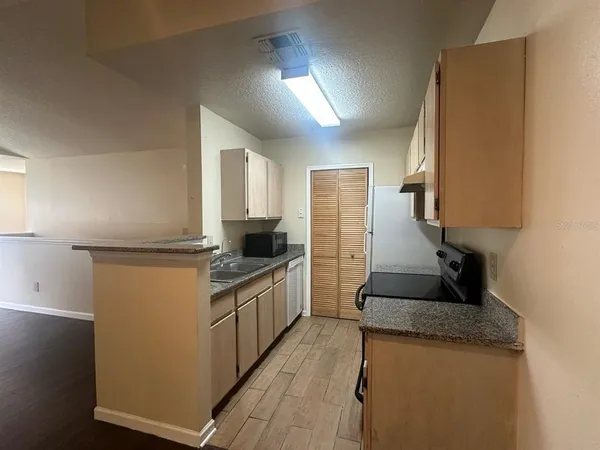 $179,000 | 4356 South Kirkman Road, Unit 502, Orlando, FL 32811