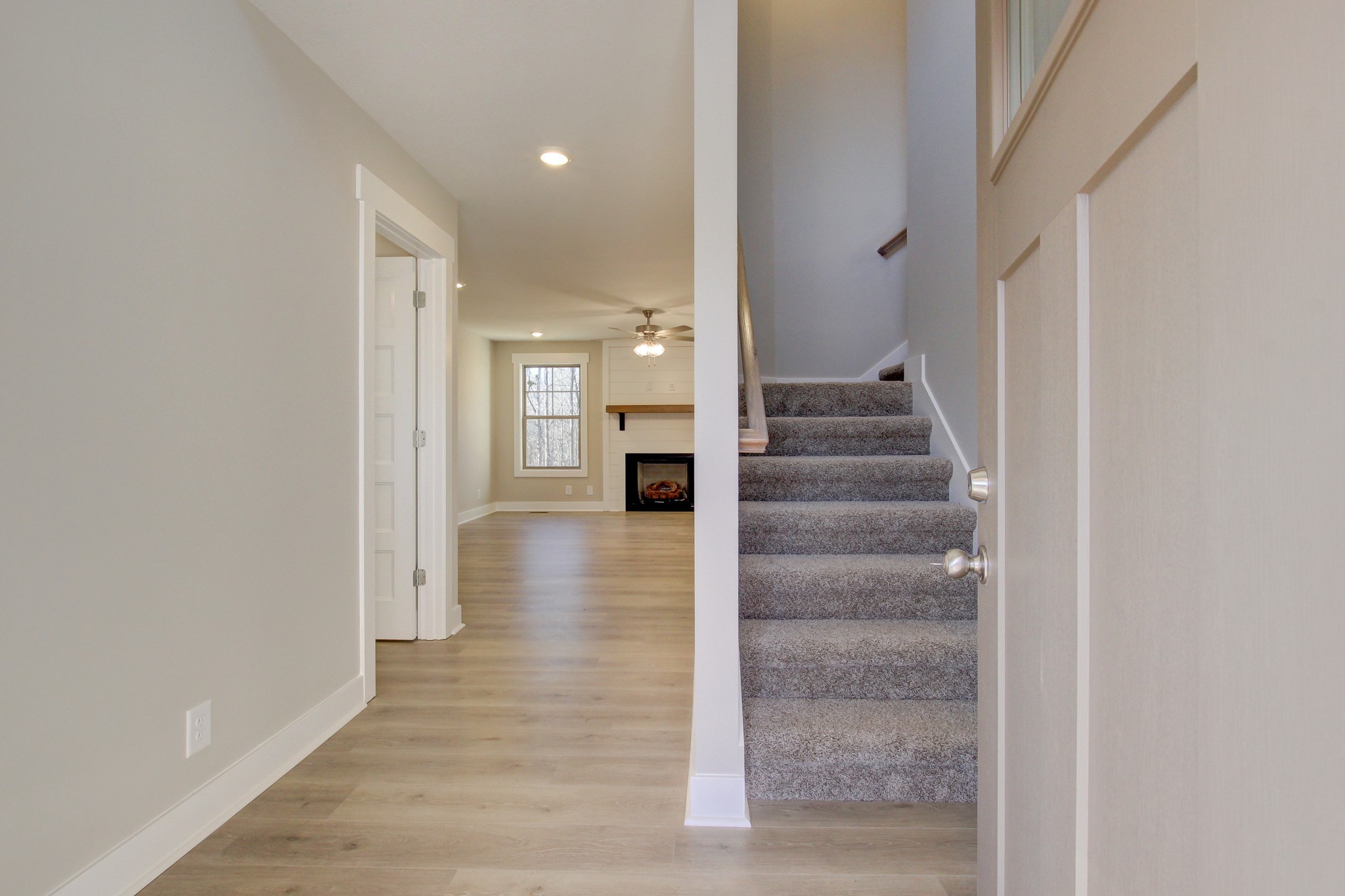 1243 Boulder Pass Road Clarksville, TN 37040 - Photo 2 of 31 Gallery Image 2