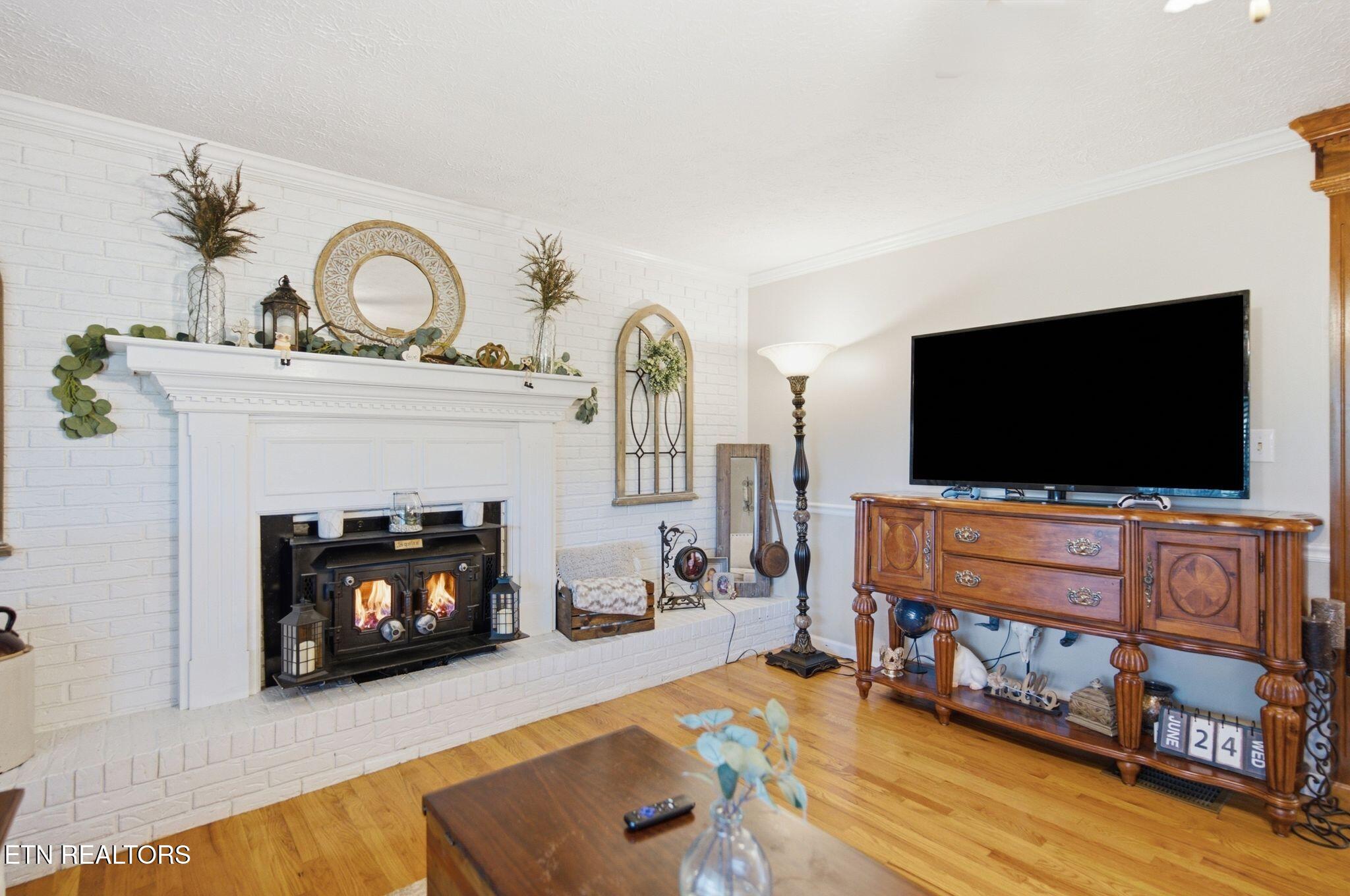 1317 Dupont Road Seymour, TN 37865 - Photo 10 of 60 Wood Insert in Living Room