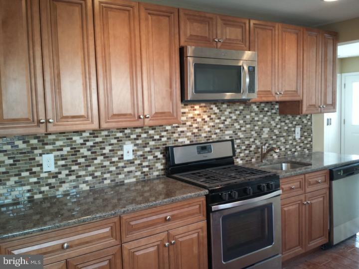 310 East Rudderow Avenue Maple Shade, NJ 08052 - Photo 2 of 20 Kitchen