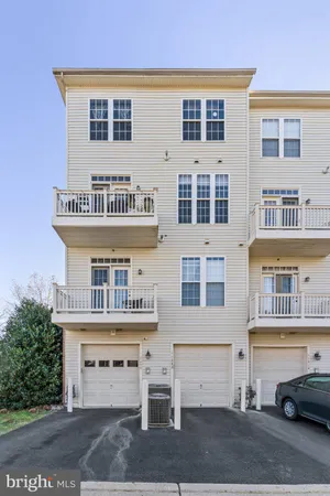 $3,000 | 41888 Inspiration Terrace, Aldie, VA 20105