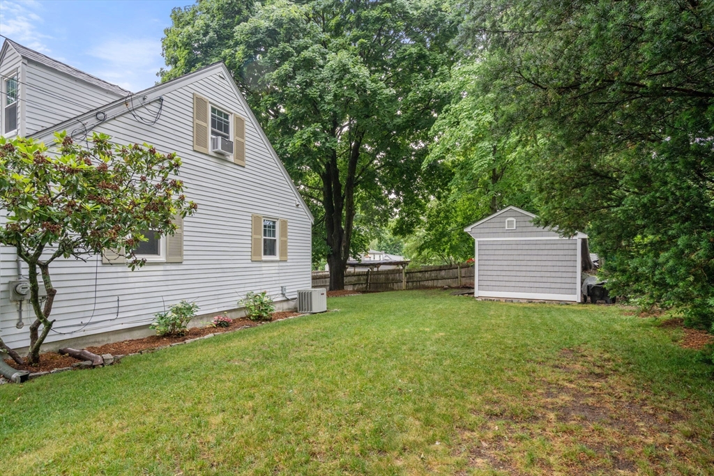 29 Laurel Road Norwood, MA 02062 - Photo 31 of 32 Gallery Image 31