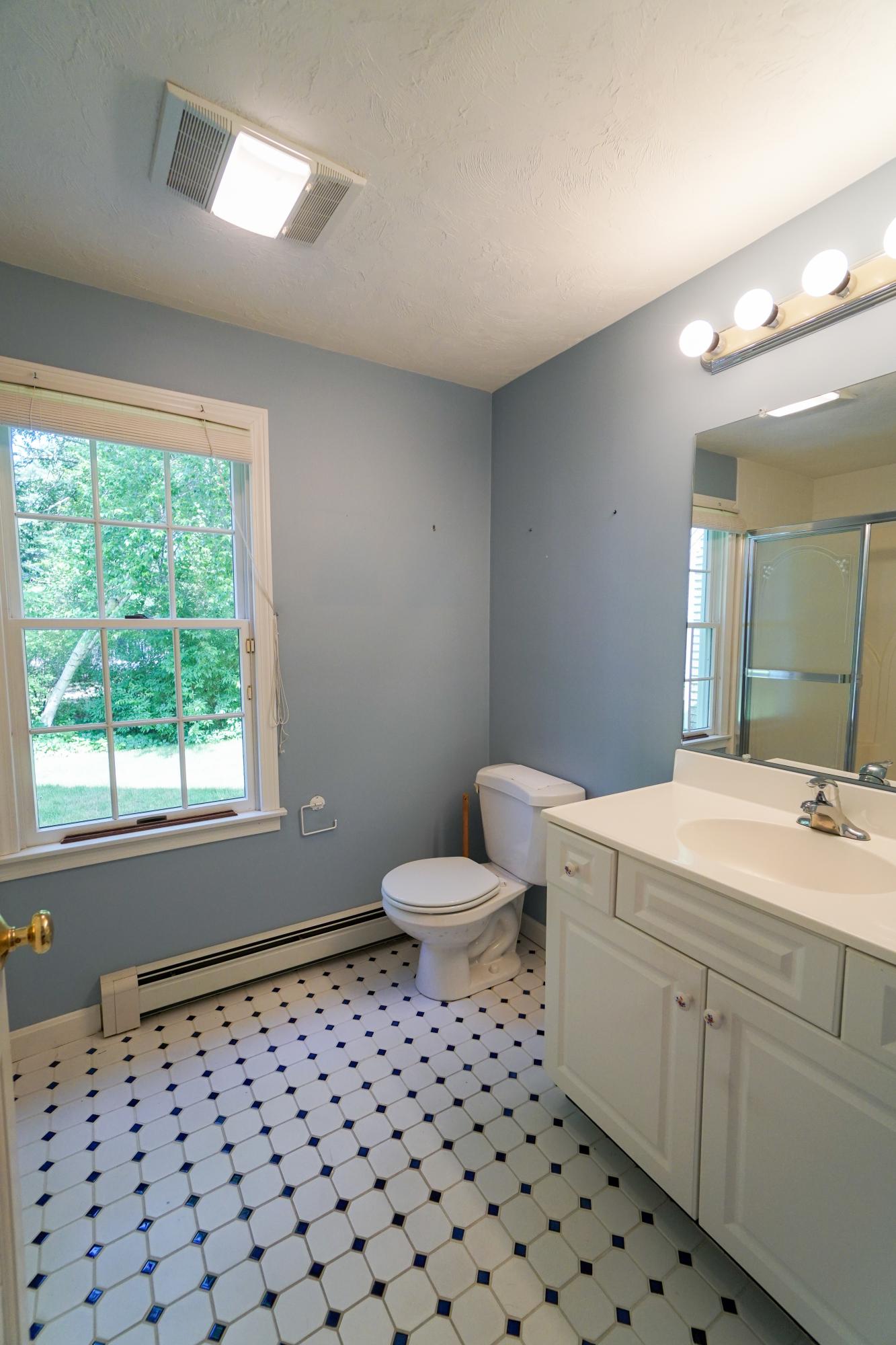 33 Thomegan Road Brewster, MA 02631 - Photo 23 of 40 Master Bath