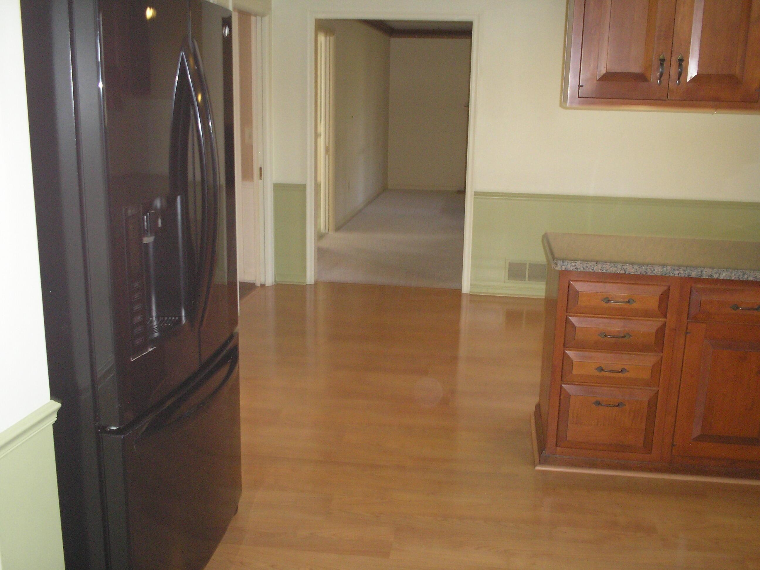 2404 Sandover Road Columbus, OH 43220 - Photo 15 of 50 PB160030