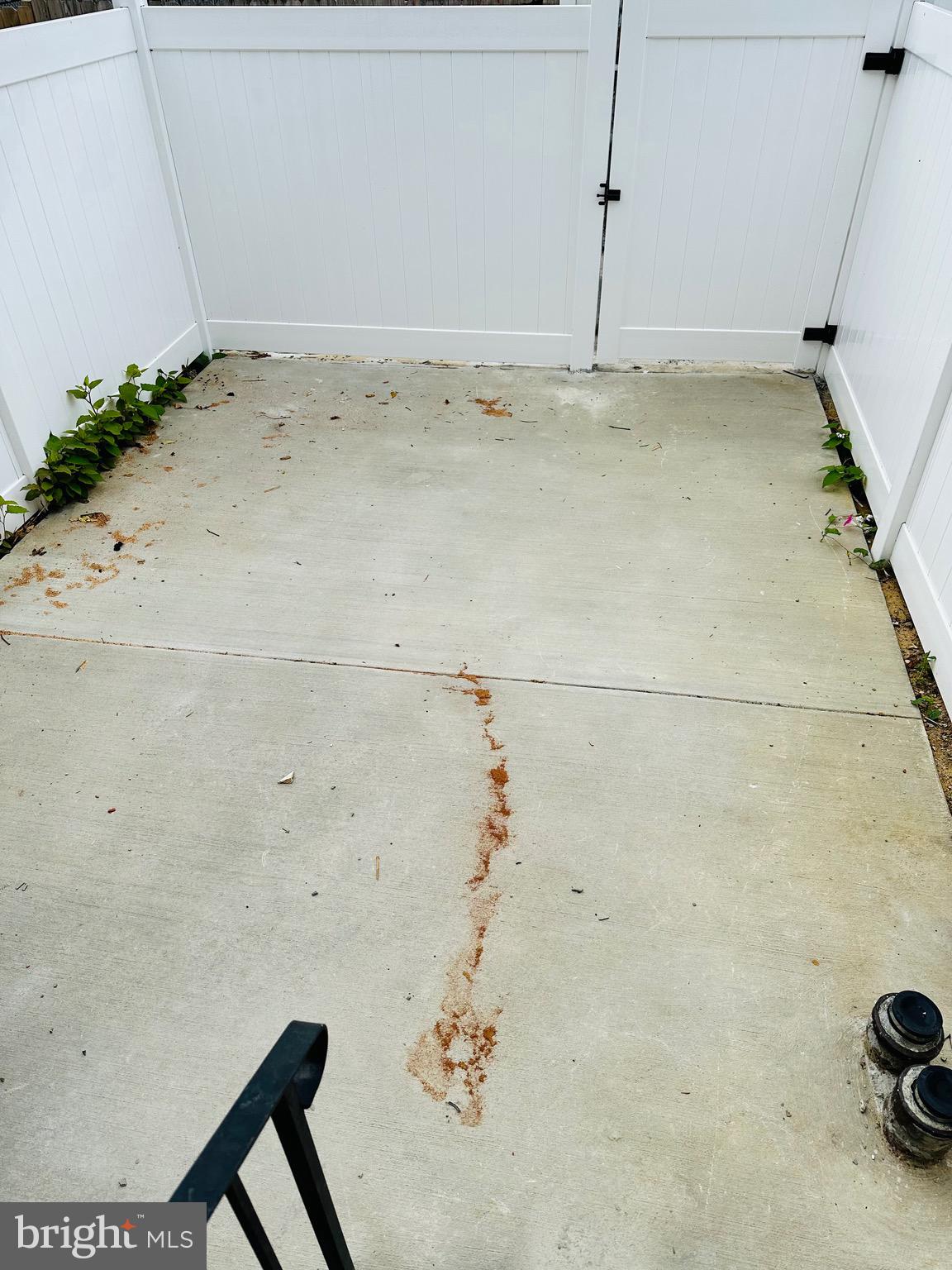 1921 Herbert Street Baltimore, MD 21217 - Photo 12 of 12 a view of a room