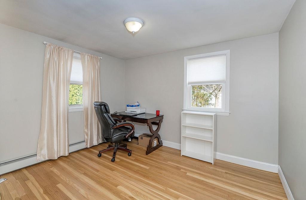 20 Colonial Drive Salem, NH 03079 - Photo 12 of 28