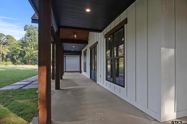 $1,500,000 | 641 North Private Road, Leesburg, TX 75451